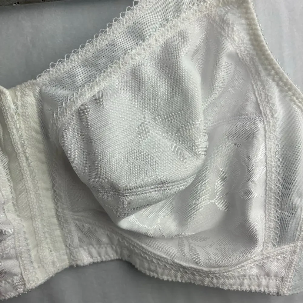 Playtex 18 Hour Front Close Ultimate Shoulder Comfort Wireless Bra 4695 44D NWOT